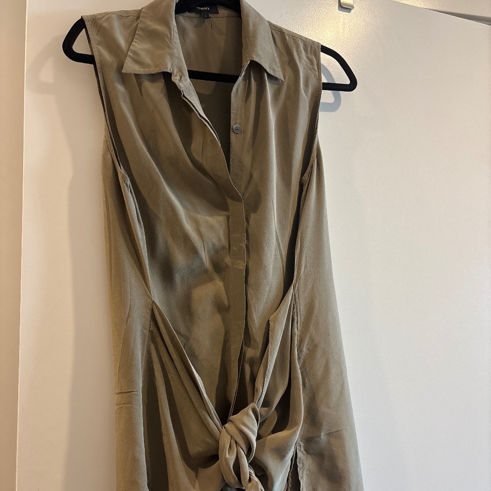 Theory Silk sleeveless blouse